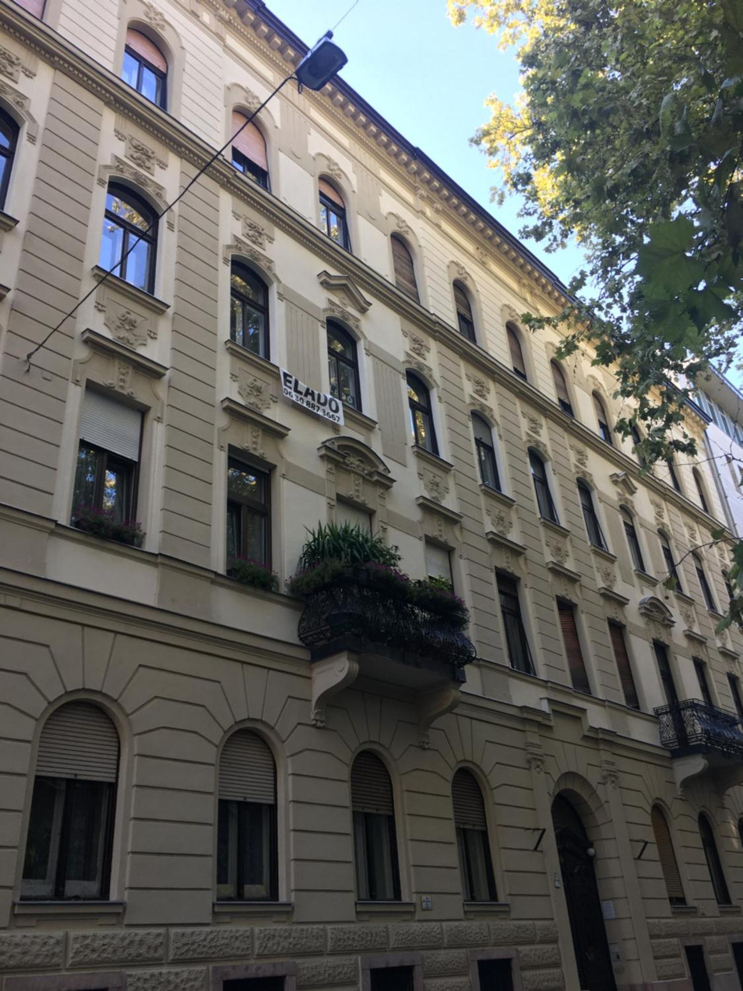 Vinitus Budapest Centro Luaran gambar